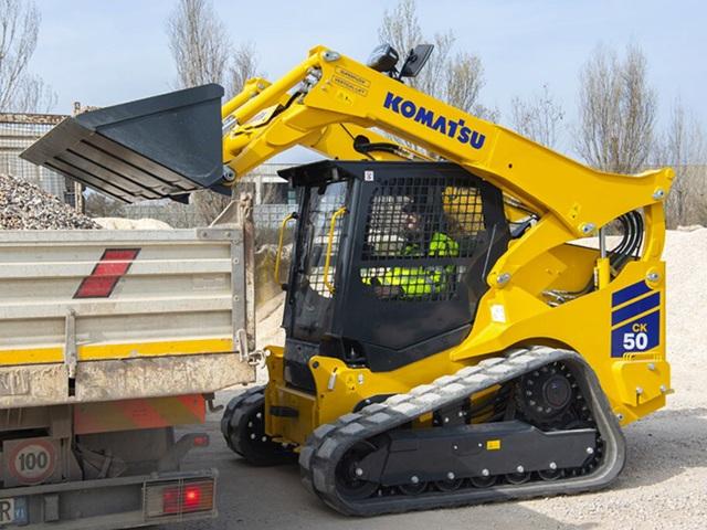 Kompaktowe Giganty Komatsu SK40-8 i CK50-8